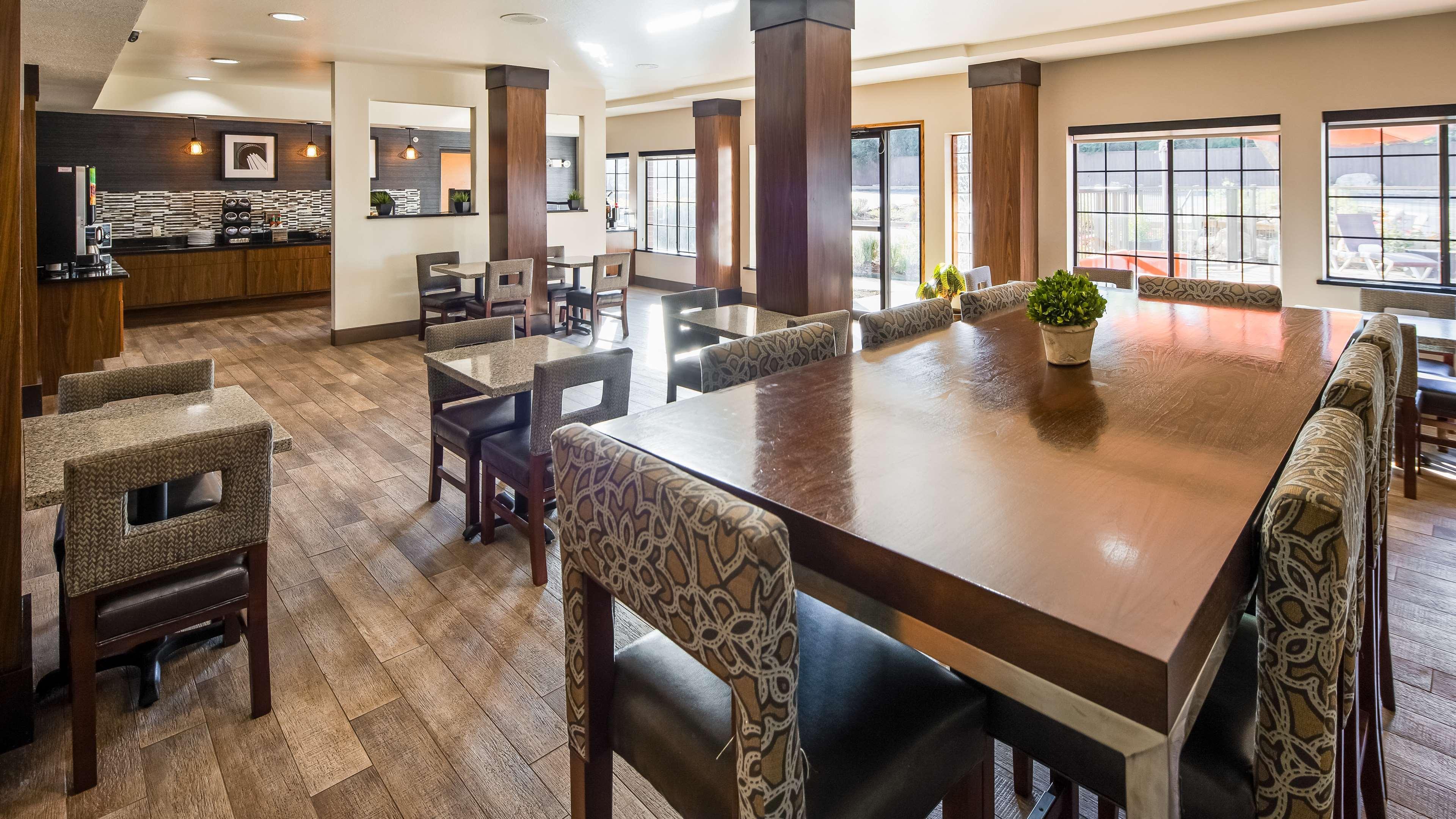 Best Western Plus Hill Country Suites - San Antonio Exterior photo