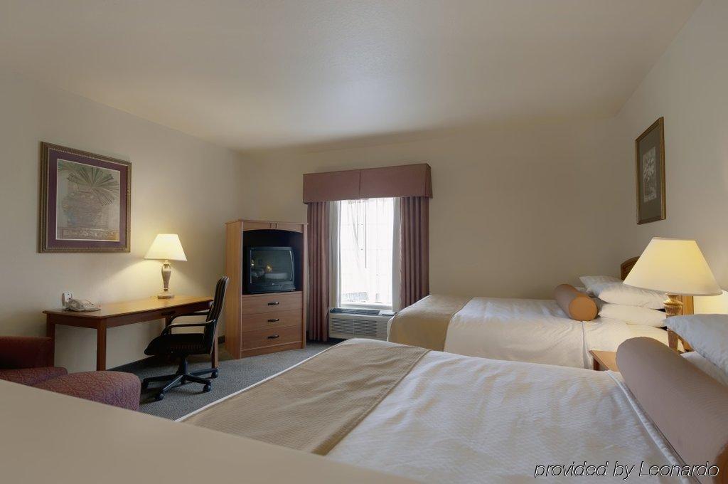 Best Western Plus Hill Country Suites - San Antonio Exterior photo