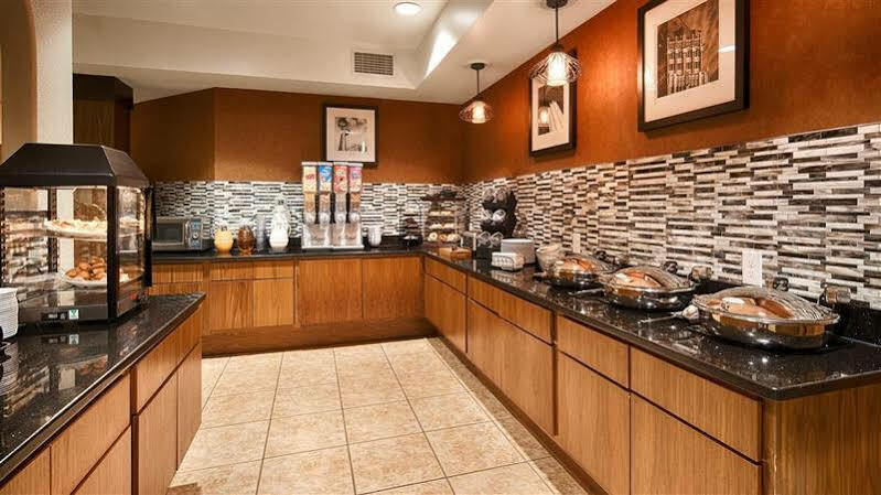 Best Western Plus Hill Country Suites - San Antonio Exterior photo